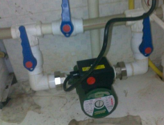 裝個(gè)地?zé)嵫h(huán)泵，暖氣一開家里24小時(shí)都不冷！